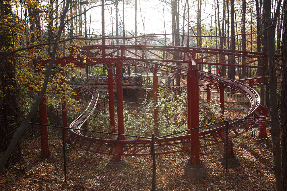 Abandoned Themepark #2 © 2014 sublunar