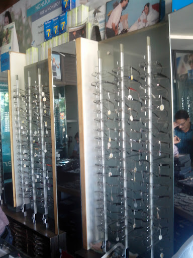 Maharwal Optical Co.- Multi branded Spectacles, Sunglasses & Contact Lenses