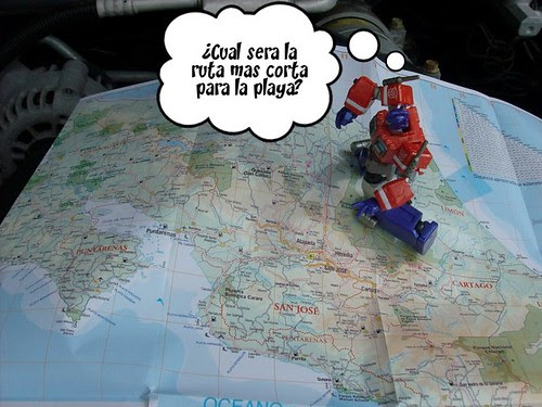 Las Vacaciones de Optimus Prime en Costa Rica - Optimus Prime en la playa (by mdverde) Las Vacaciones de Optimus Prime en Costa Rica - Optimus Prime en la playa (by mdverde)