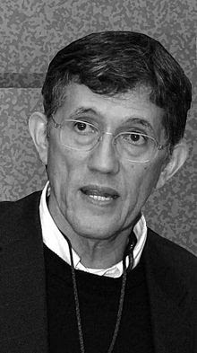 http://es.wikipedia.org/wiki/Antonio_Lazcano_Araujo