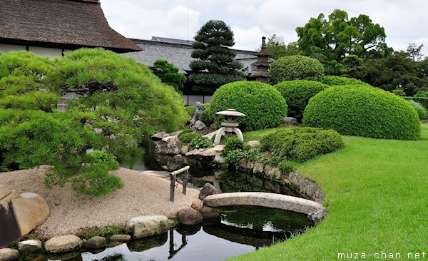 Miniature Japanese Rock Garden - scaffidesign