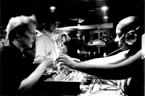 Vava Dudu aux platines Paris Party Technikart party Cafe carmen