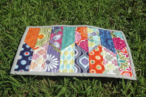 Ziggety Mug Rug in Terrain
