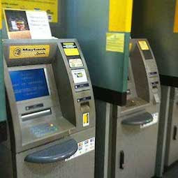 Me near machine cash maybank deposit Senarai Lokasi