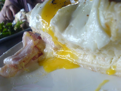 Canelé, croque madame