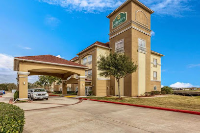 La Quinta Inn & Suites by Wyndham Angleton