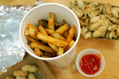 Fries ’n’ Ketchup by Steve Snodgrass, on Flickr