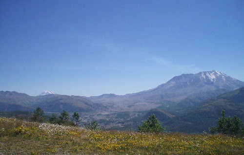 mt st helens ja mt rainier