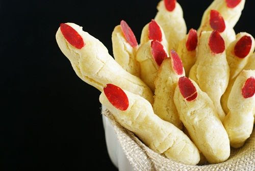 slightly creepy cookies for halloween :: Lady, er, LADIES' Fingers (recipe and tutorial) ::: Bake at 350 blog