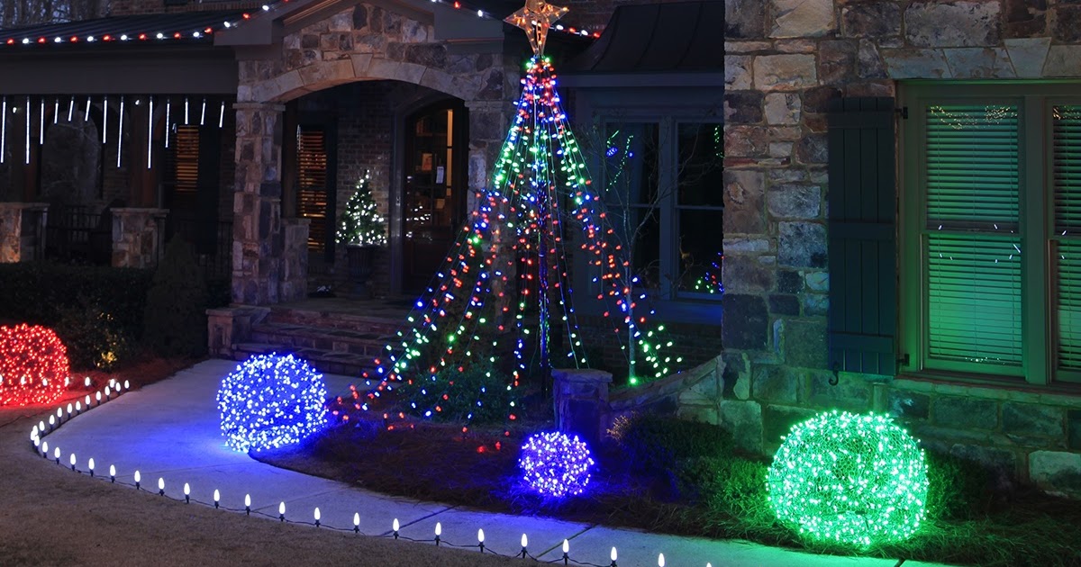 Light Up Outdoor Christmas Decorations - Christmas Day 2021