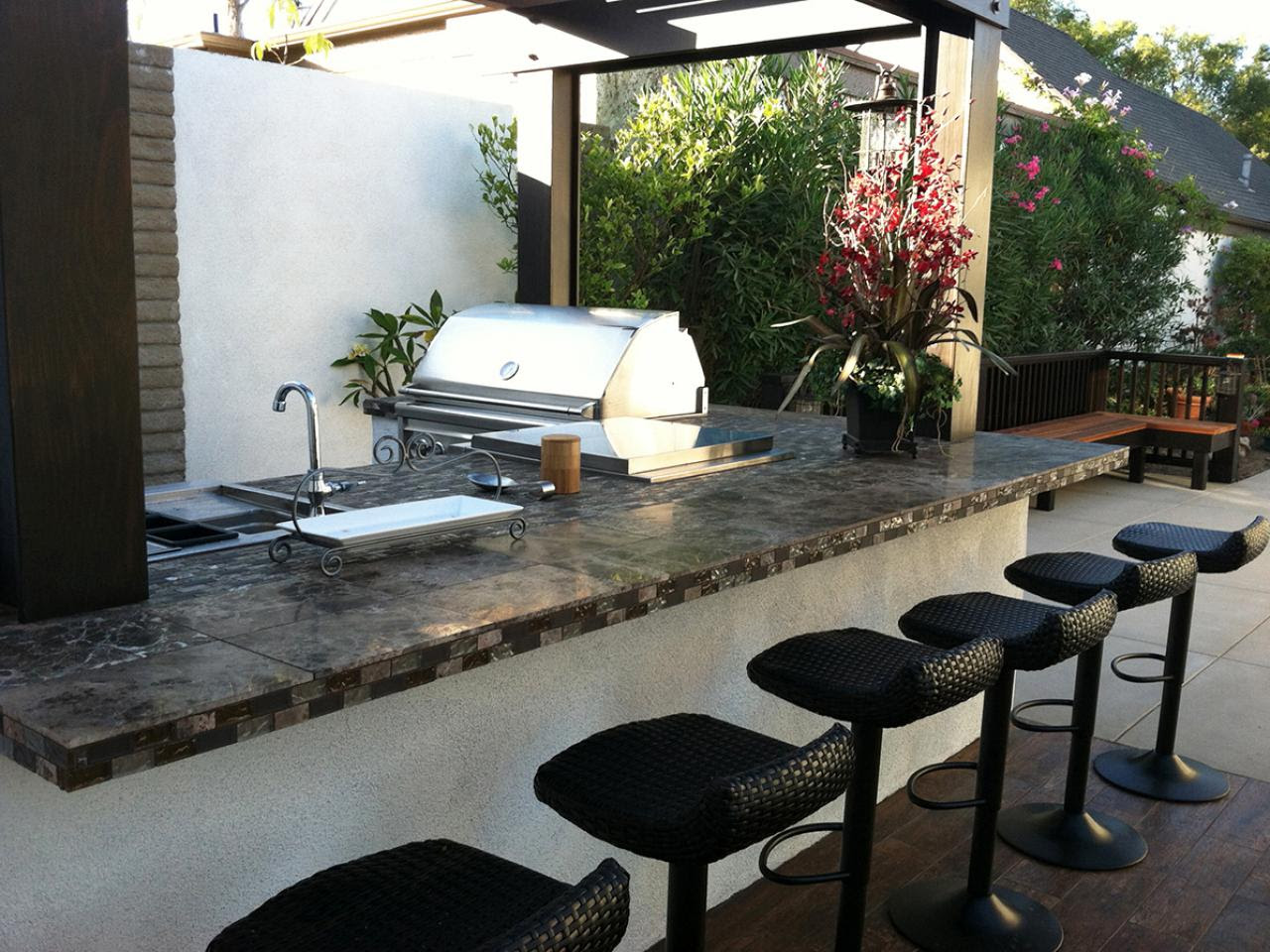 Outdoor Kitchen Concepts: Pictures, Ideas & Tips From HGTV ...