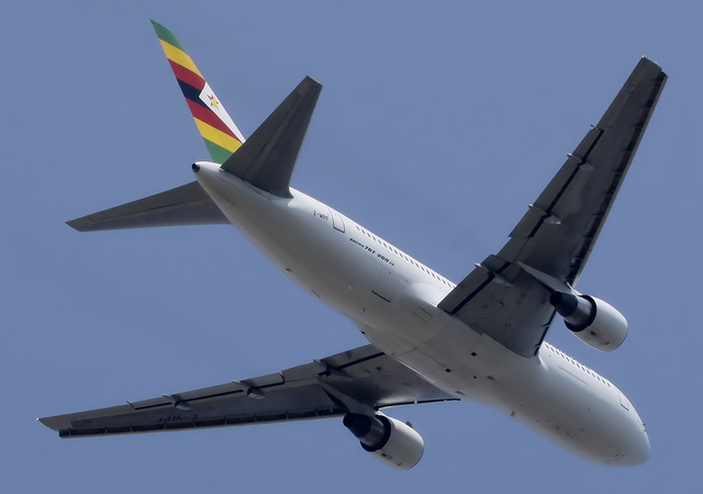 Air Zimbabwe 767 (Paul Spijkers) Air Zimbabwe 767