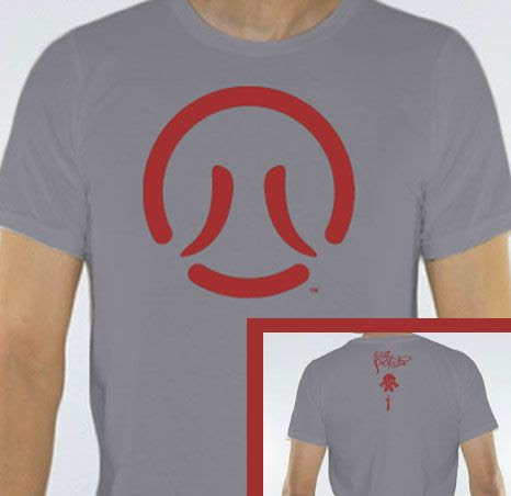 photo greyshirt.jpg