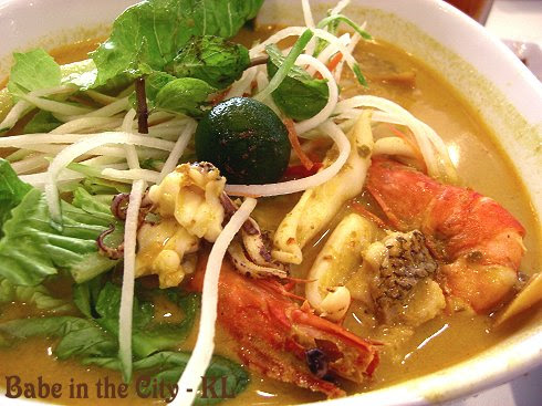SK - Seafood Siamese Laksa