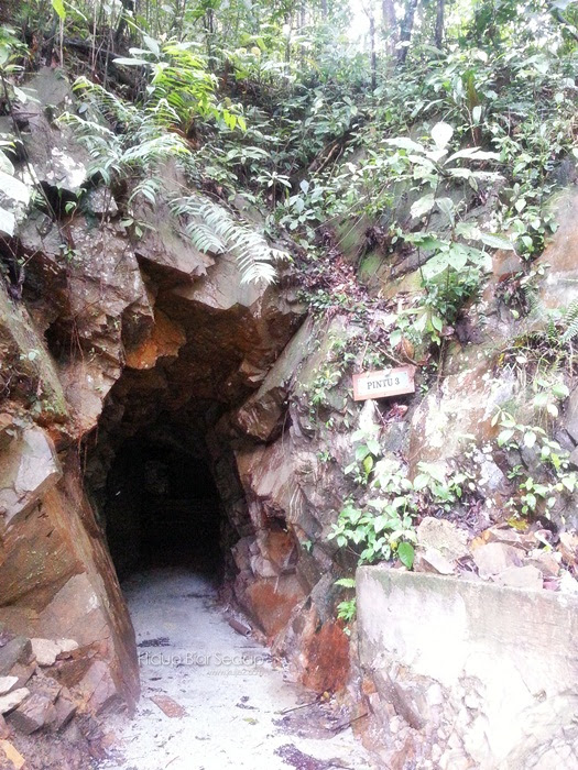 pintu terowong bawah tanah
