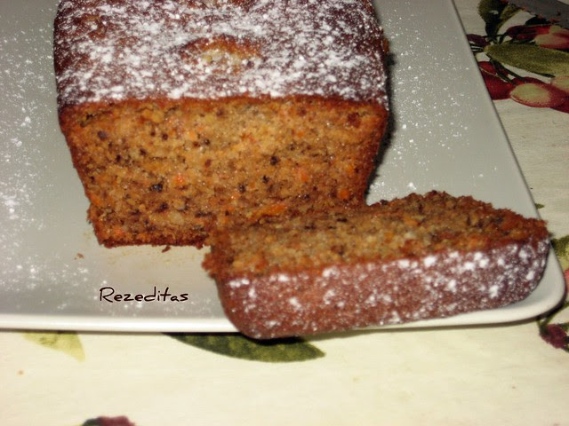 CAKE DE ZANAHORIAS Y NUECES