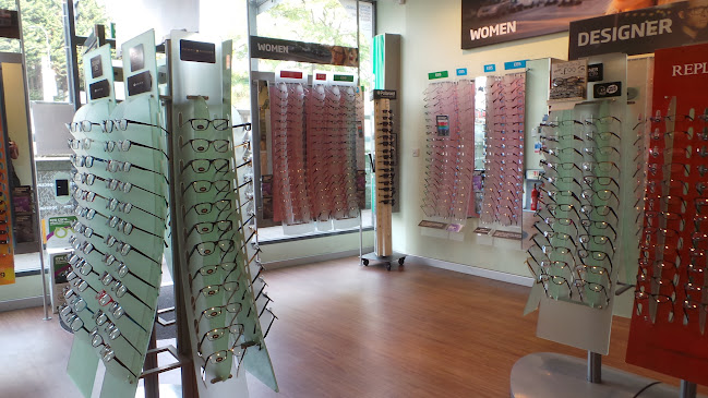 Specsavers Opticians and Audiologists - Swiss Cottage - London