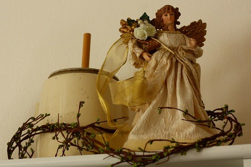 Angel with Garland