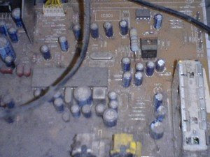 mainboard-televisi-Sanyo-CG14P1G-300x225