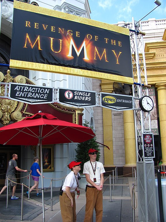 Revenge of the Mummy (Universal Studios Florida) entrance