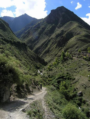 hills near garu