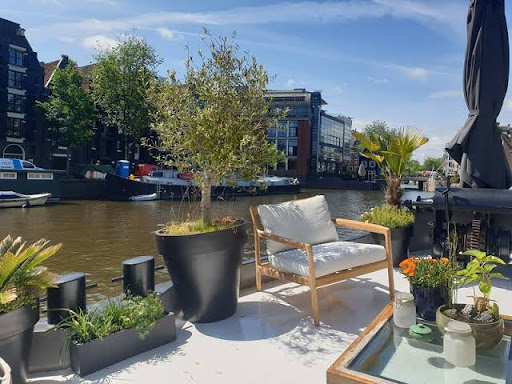 Luxurious 3br 110m² houseboat in Amsterdam Centre!