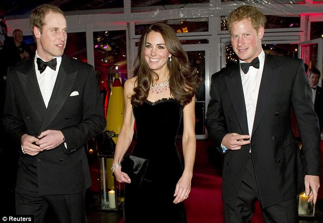 http://i.dailymail.co.uk/i/pix/2011/12/20/article-2076390-0F3A8A3B00000578-638_634x438.jpg