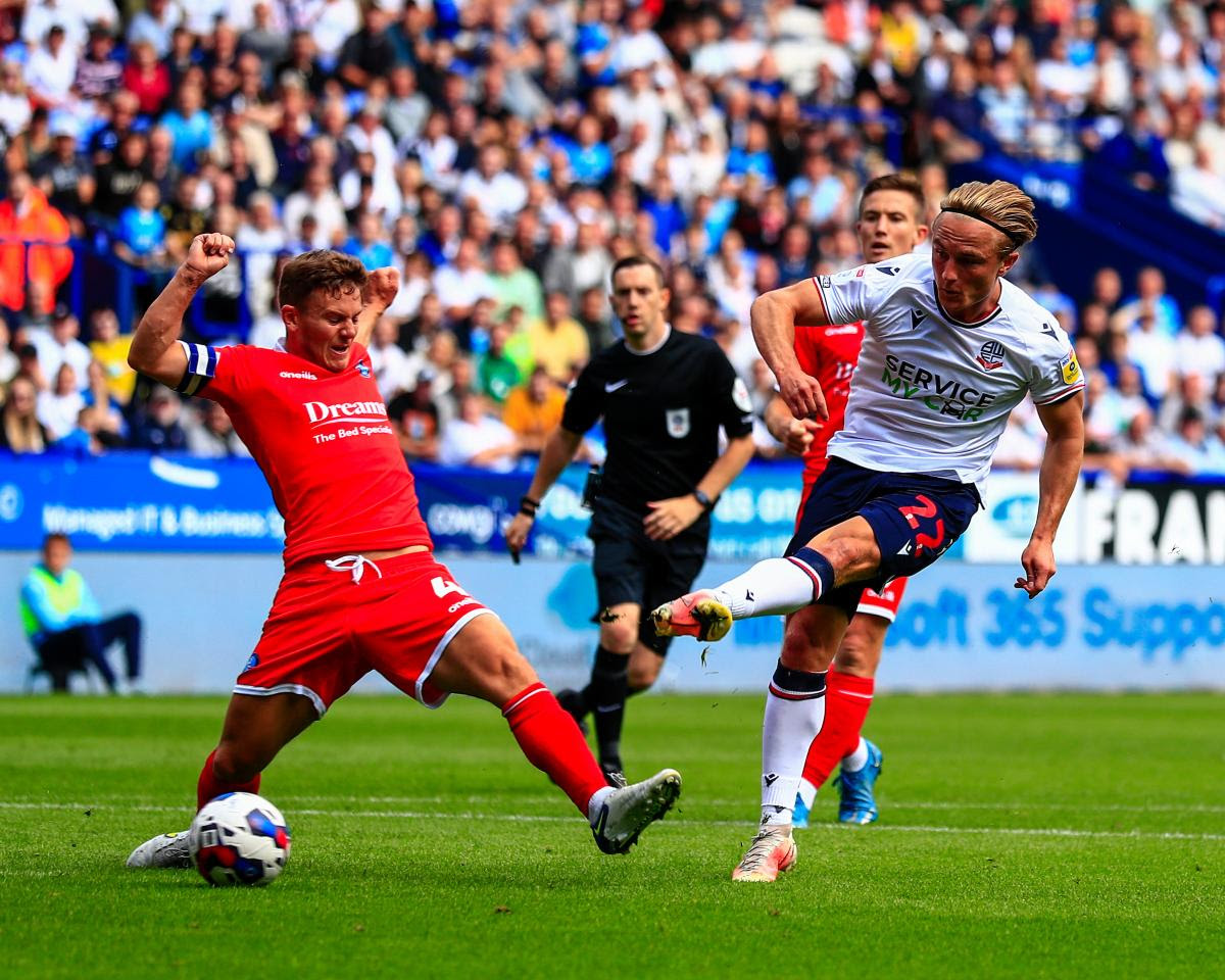 Bolton Wanderers 3-0 Wycombe Wanderers - League One match report