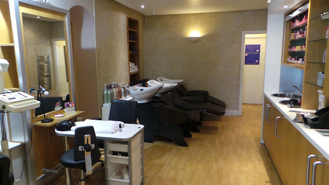 Reviews of Head South Hair & Beauty Salon in London - Barber shop