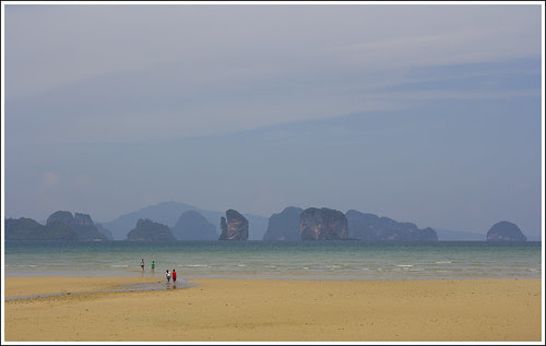 Kids exploring the east coast of Koh Yao Noi island