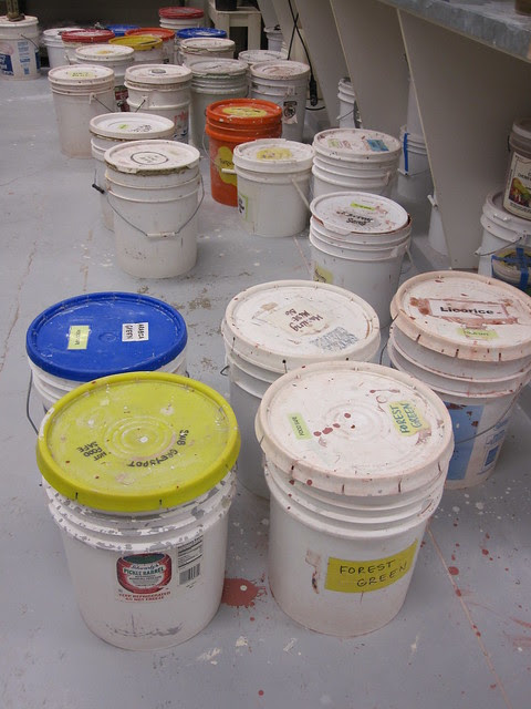 Glaze buckets