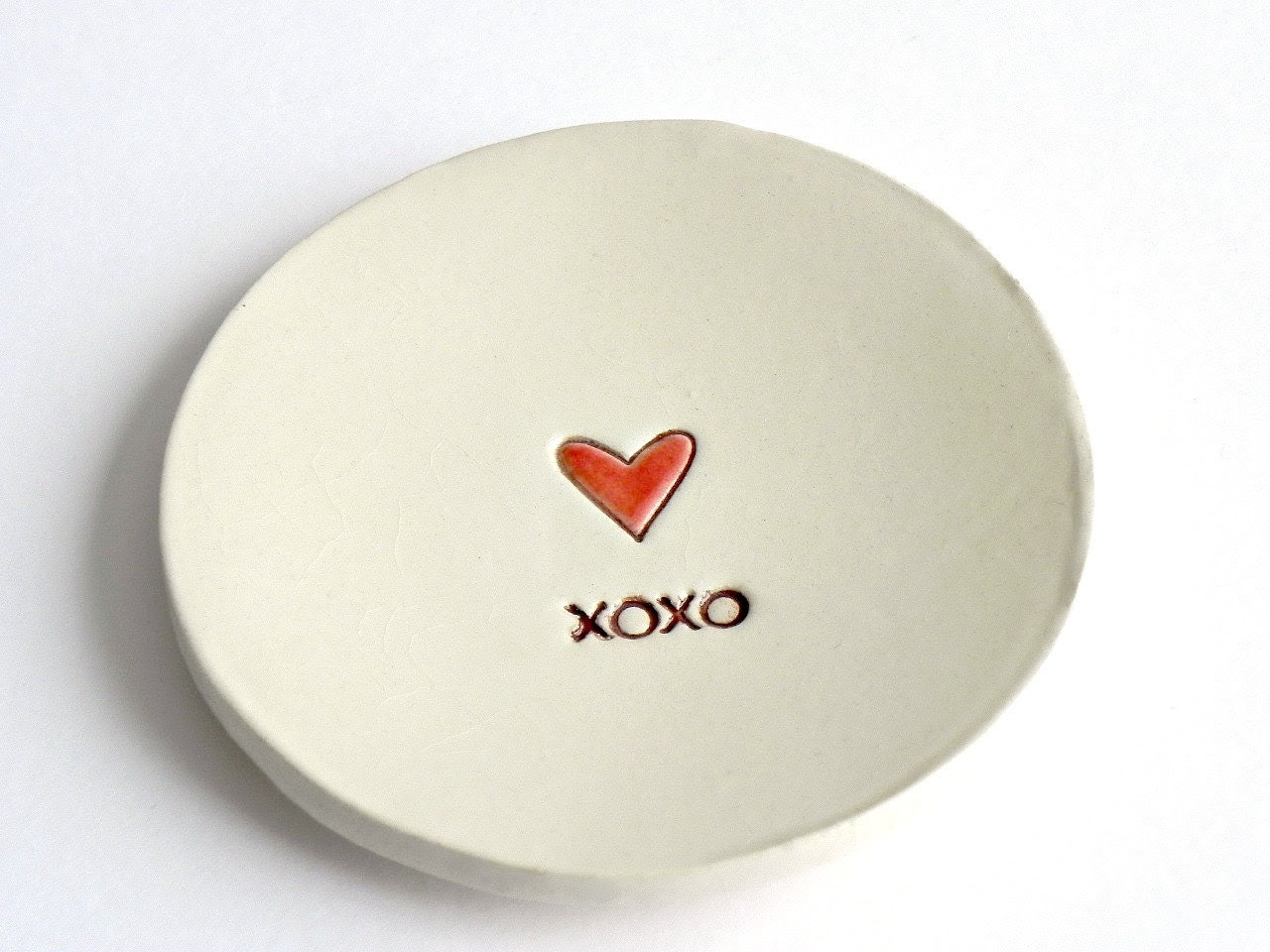 Valentine's Day Ceramic Ring Dish Red Heart XOXO Minimalist Pottery Plate Jewelry Dish Recycled Box - Ceraminic Valentine's Day Ceramic Ring Dish Red Heart XOXO Minimalist Pottery Plate Jewelry Dish Recycled Box - Ceraminic