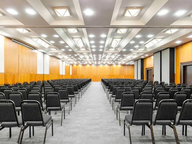 Av. do Contorno, 7315 - Lourdes, Belo Horizonte - MG, 30110-047, Brasil