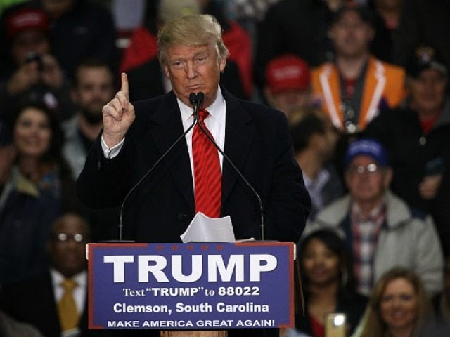 Republican presidential candidate Donald Trump speaks during a campaign rally February 10, 2016 in Clemson, South Carolina.)