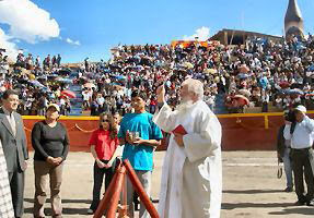 Inauguración de la plaza de toros de Huari