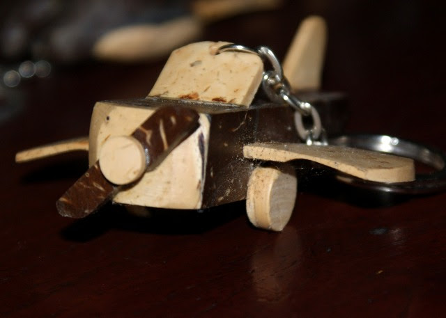  Cara  Membuat  Miniatur  Vespa Dari  Batok  Kelapa 