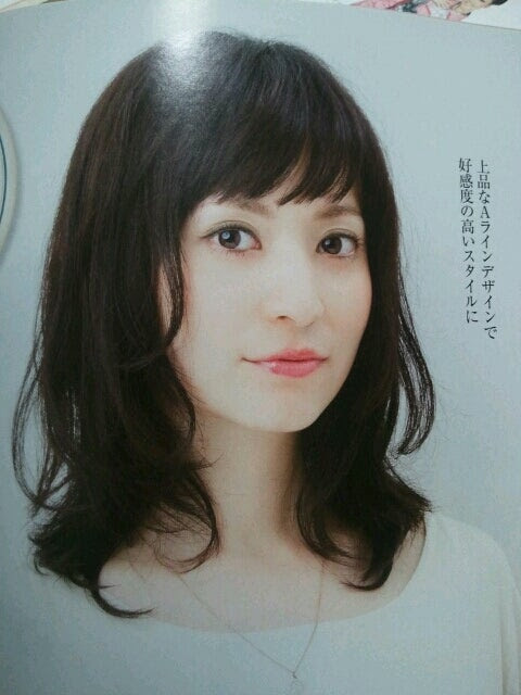 トレンドの「黒髪」にするなら、セミロングが断然おしゃれ - 黒髪 セミロング ヘアスタイル