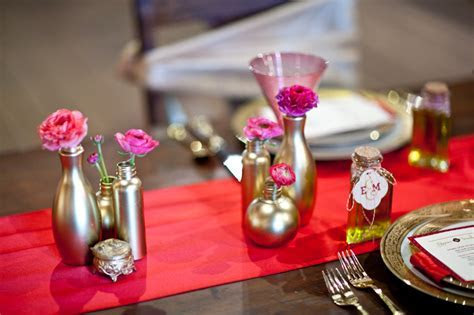 Modern Elegant Red, Pink & Gold Wedding Inspiration Modern Elegant Red, Pink & Gold Wedding Inspiration