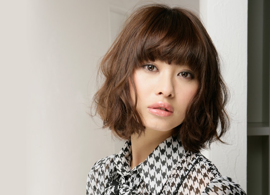 Udhyu 外人 髪型 女性 ボブ