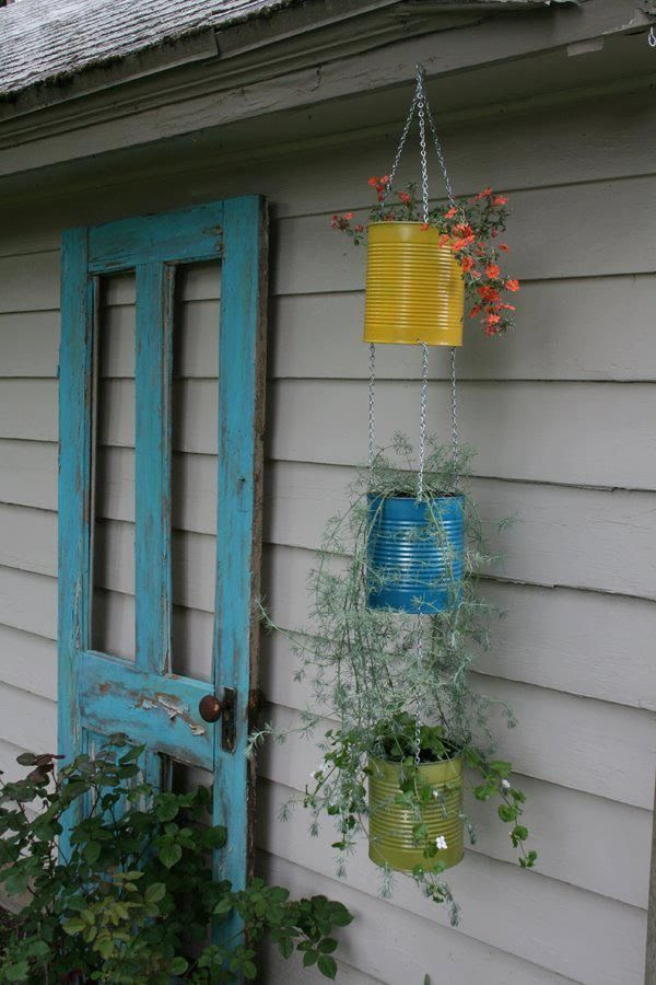 25 Lovely DIY Hanging Planters