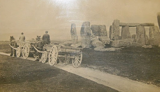 File:Stonehenge with farm carts, c. 1885.jpg