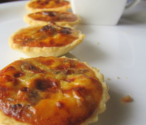 Spicy Chilly: Golden Onion Mushroom Mini Quiches/Tarts