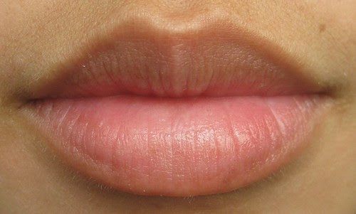 Bare lips