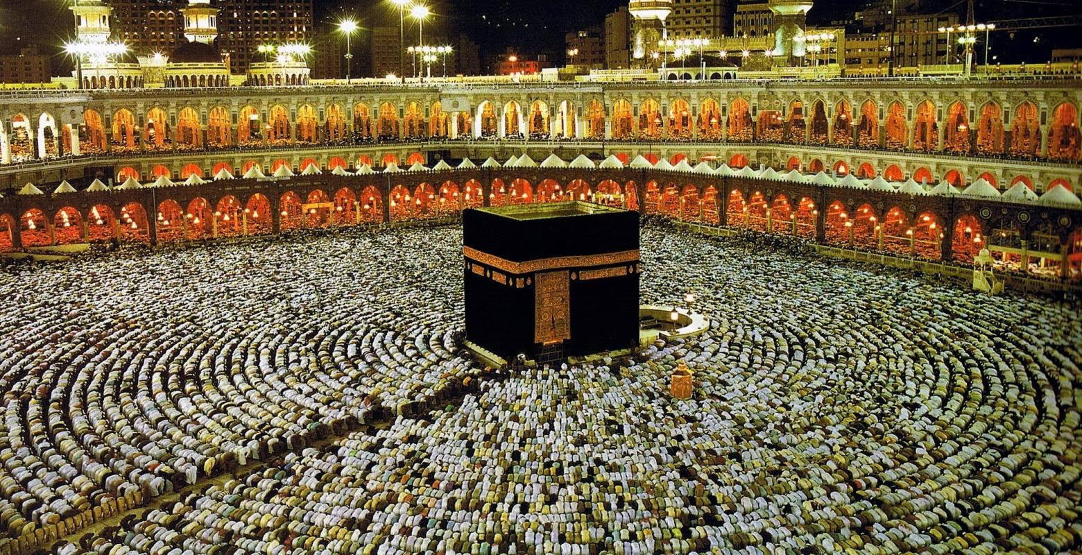 inside the kaaba black stone 3
