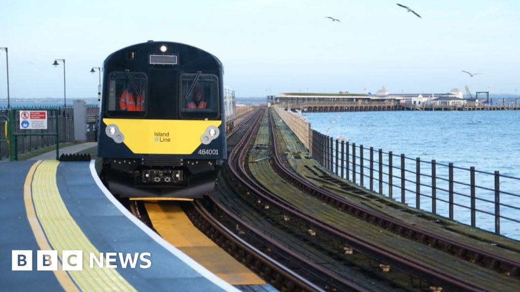 Rail strike: Isle of Wight services runs as normal despite walkout
