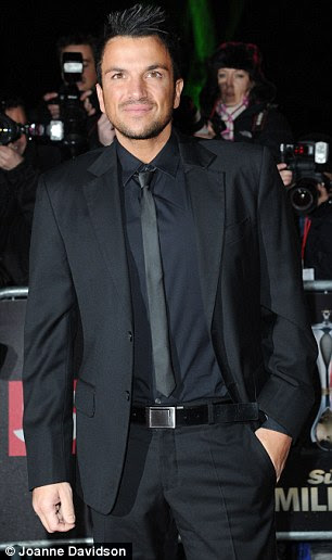 http://i.dailymail.co.uk/i/pix/2011/12/19/article-2076265-0F3A5ECE00000578-998_306x516.jpg