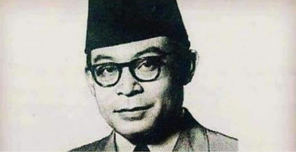 Contoh Teks Biografi Pangeran Diponegoro Beserta Strukturnya - Contoh ILB