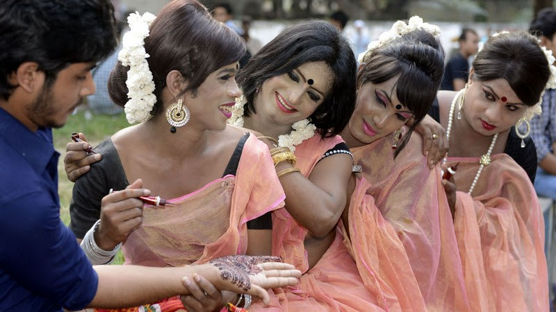 Hijra pride 2014 festival began in Bangladesh on Sunday. The photo was taken from the Sahabgh Raju Circle in Dhaka. Image by Anwar Hossain Joy. Copyright Demotix (9/11/2014)