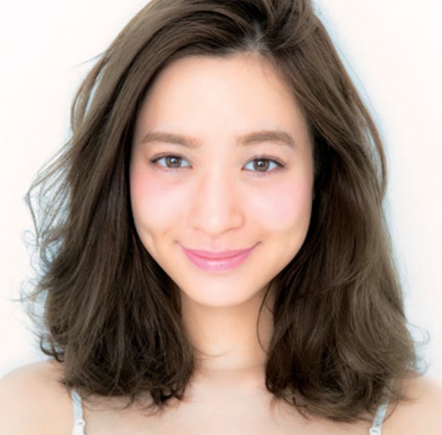 オリジナル ゆる ふわ パーマ ミディアム ボブ 人気 髪型
