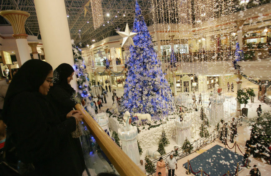 Christmas Decorations Dubai - Hallow Keep Arts